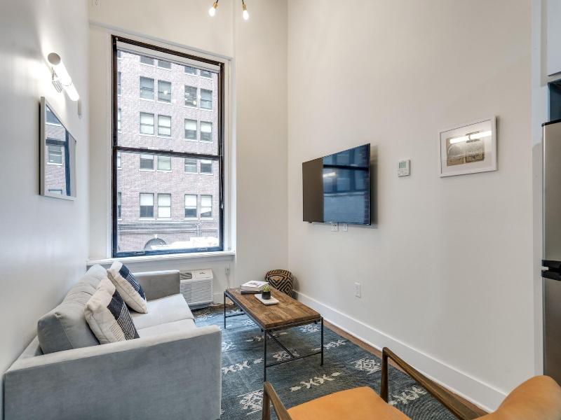 The Ledger Residences By Sosuite Old City image