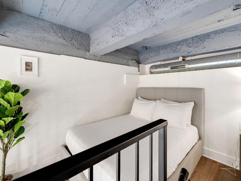 The Ledger Residences By Sosuite Old City image
