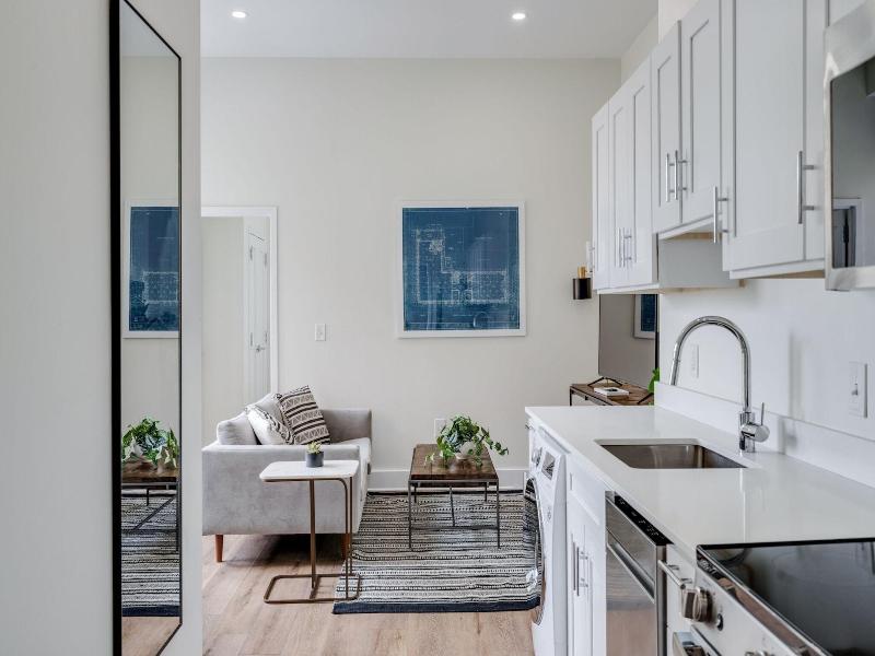 The Ledger Residences By Sosuite Old City image