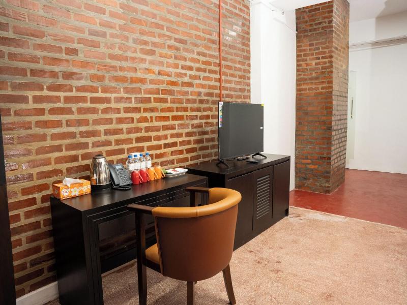 Trillium Boutique Express Hotel image