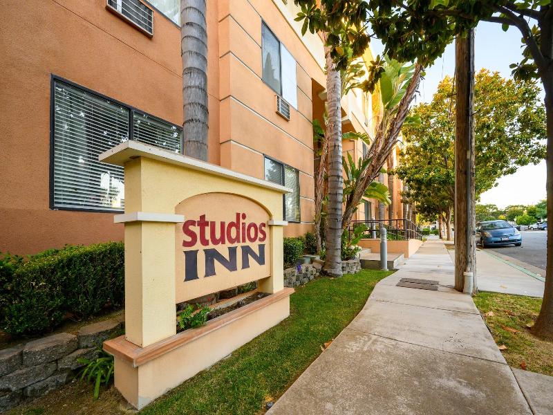 Studios Inn — general view
