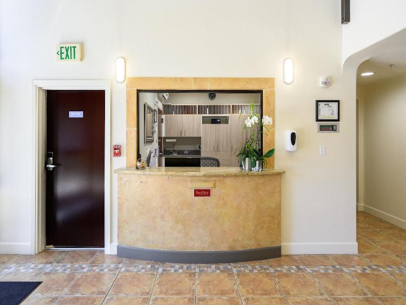 Studios Inn image