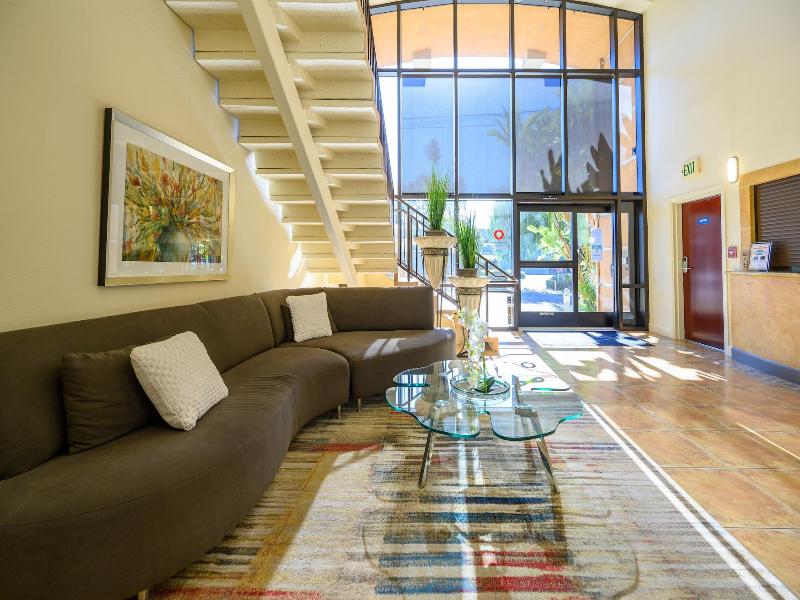Studios Inn image