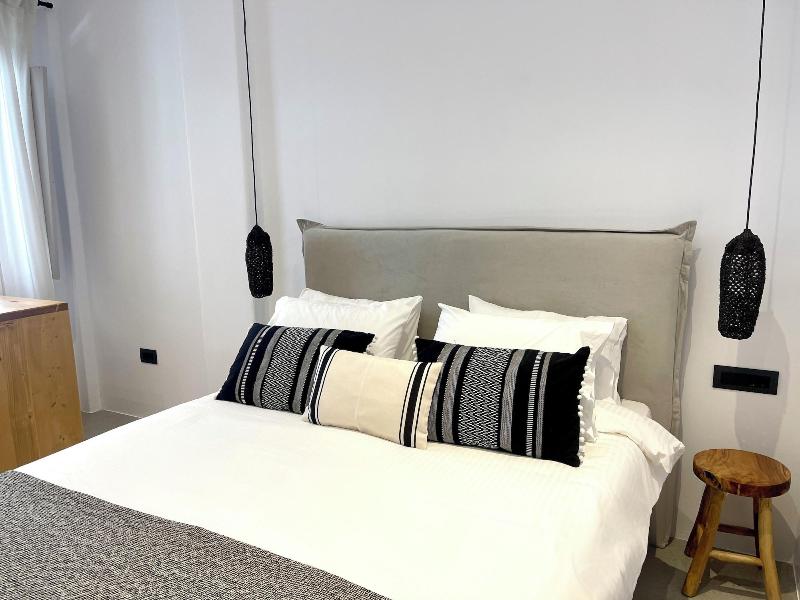 Mykonos Dot Suites image