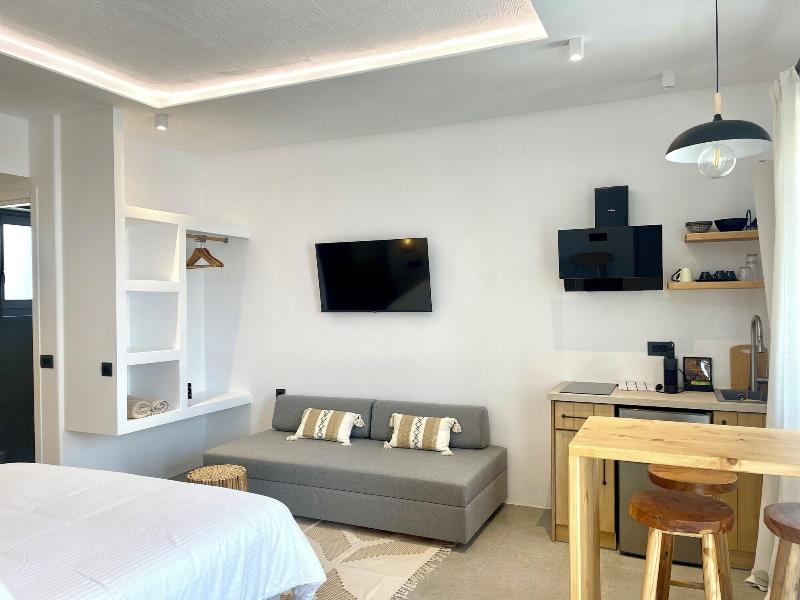 Mykonos Dot Suites image