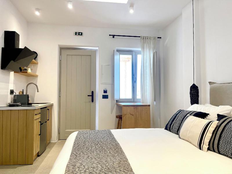 Mykonos Dot Suites image
