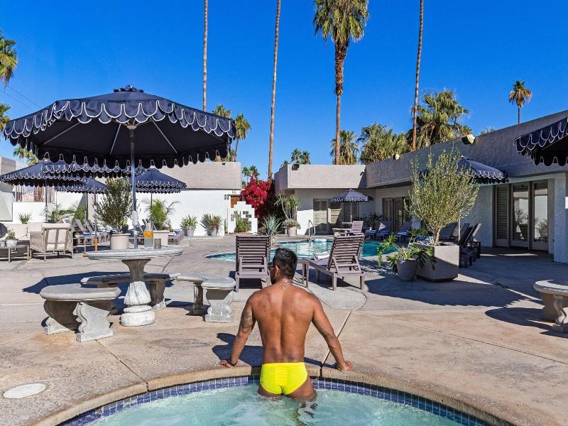 Casa Oliver Hotel Resort A Gay Men S Resort image
