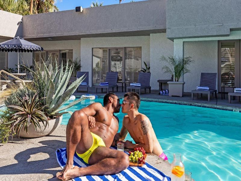 Casa Oliver Hotel Resort A Gay Men S Resort image