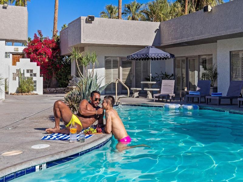 Casa Oliver Hotel Resort A Gay Men S Resort image