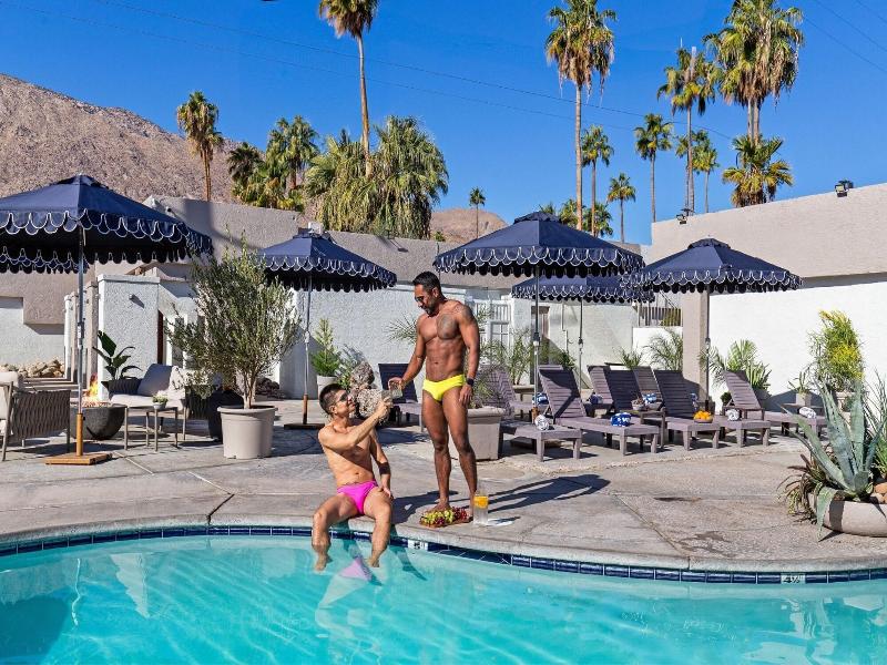 Casa Oliver Hotel Resort A Gay Men S Resort image