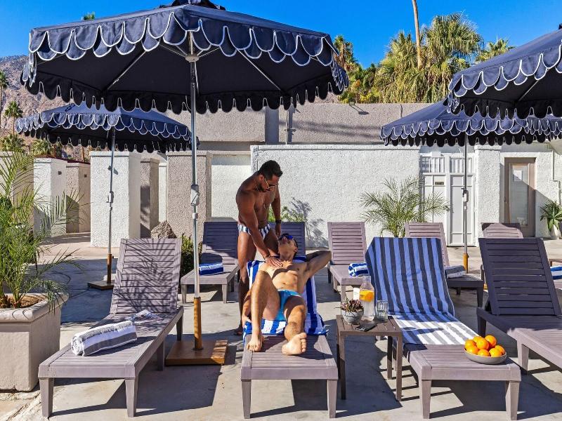 Casa Oliver Hotel Resort A Gay Men S Resort image