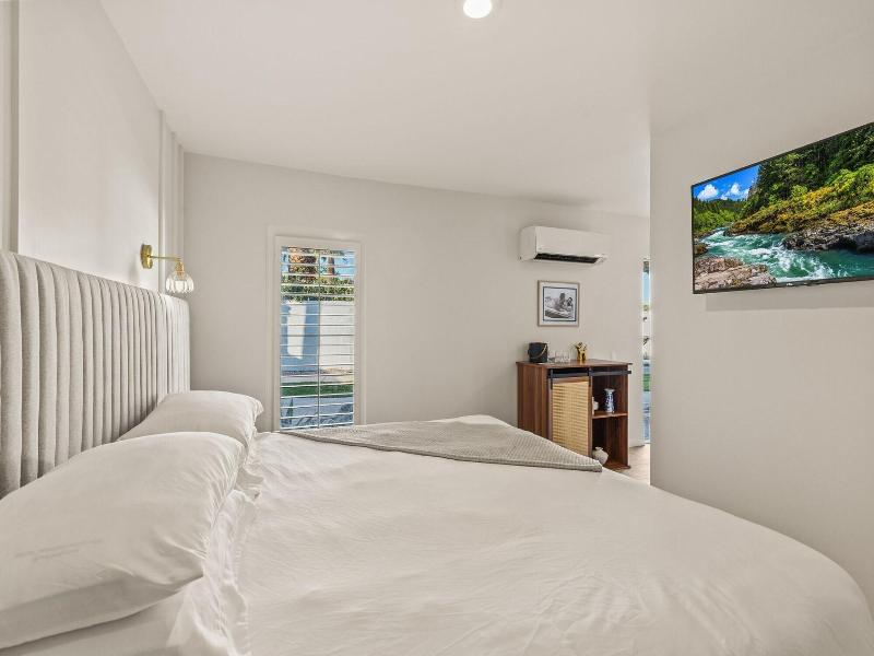 Casa Oliver Hotel Resort A Gay Men S Resort image