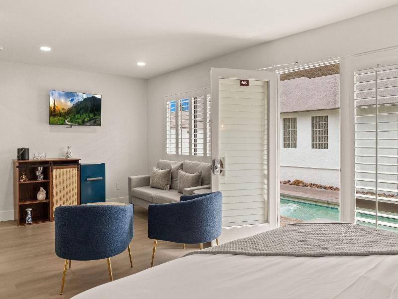 Casa Oliver Hotel Resort A Gay Men S Resort image