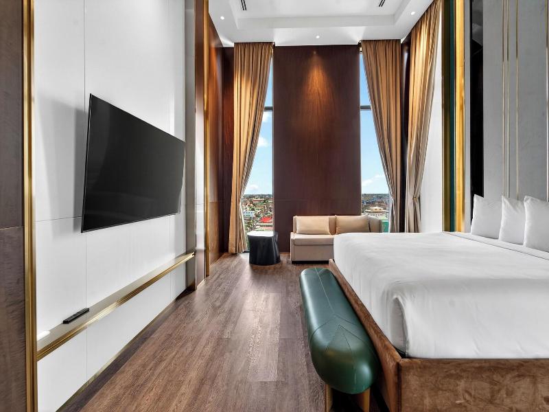Jewelz By King S Hotel image