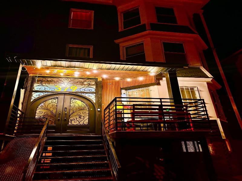 Motel Casa Downtown Guest House image