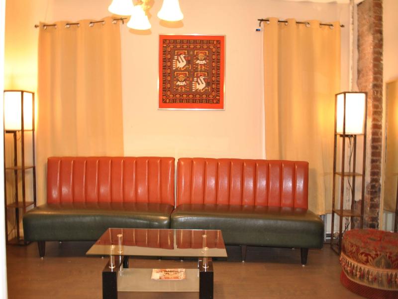 Motel Casa Downtown Guest House image