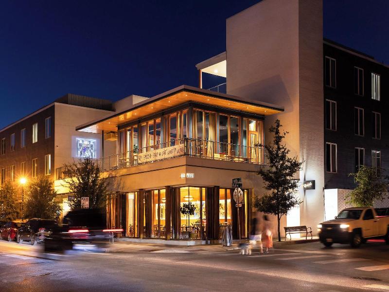 The Cabins At East Austin Hotel image