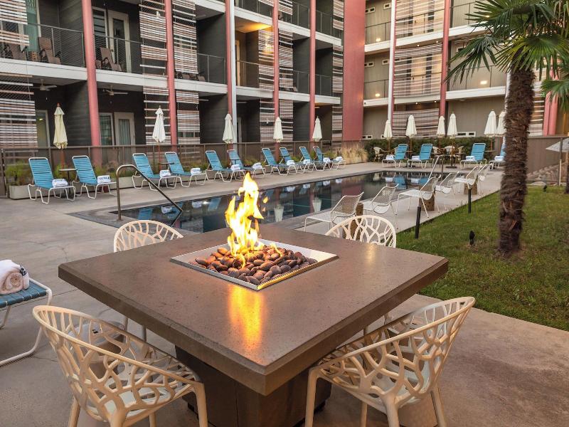The Cabins At East Austin Hotel image