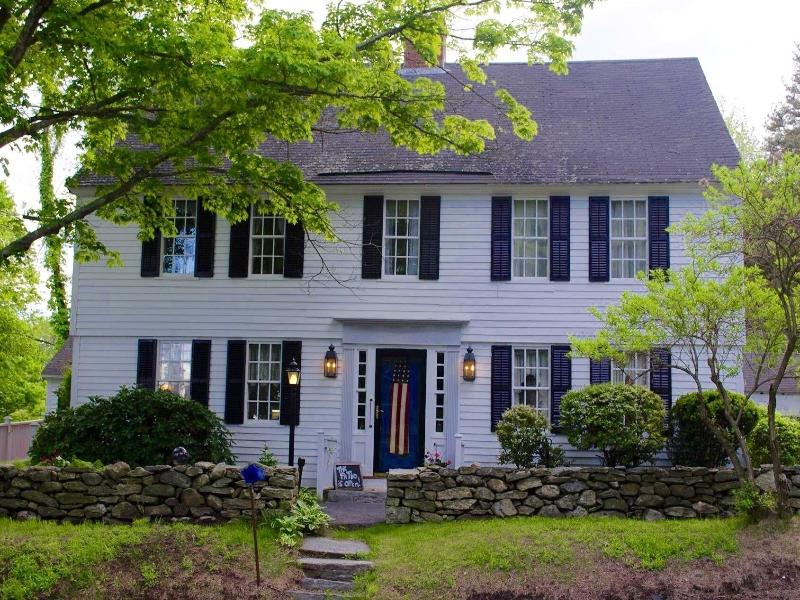 Spring Hill Inn image