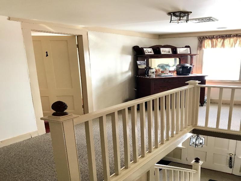 Spring Hill Inn image