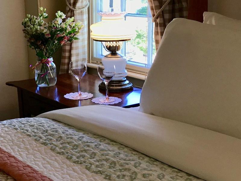 Spring Hill Inn image
