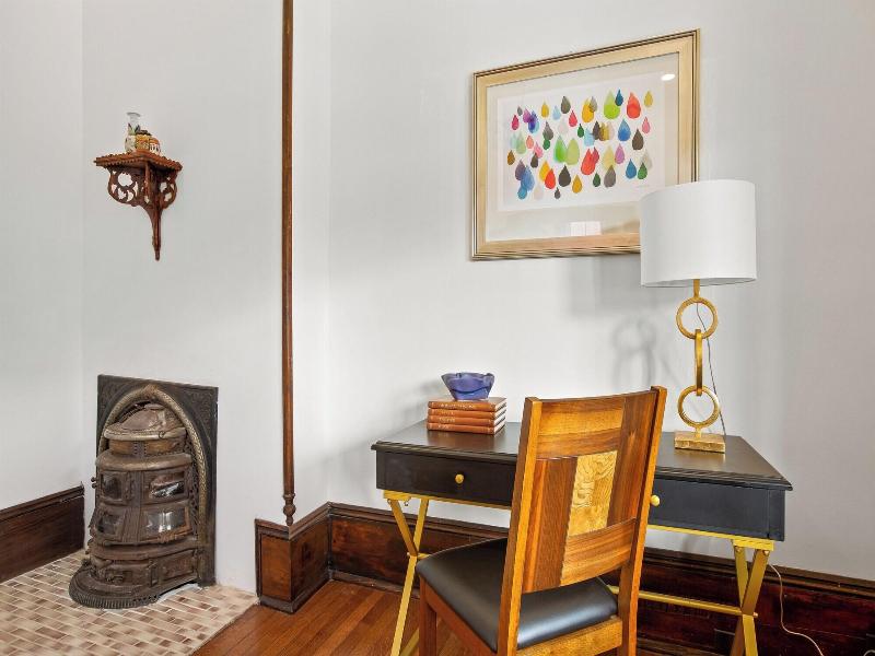 Summit Street Inns image