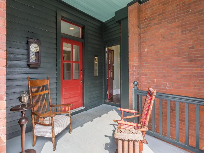 Summit Street Inns image