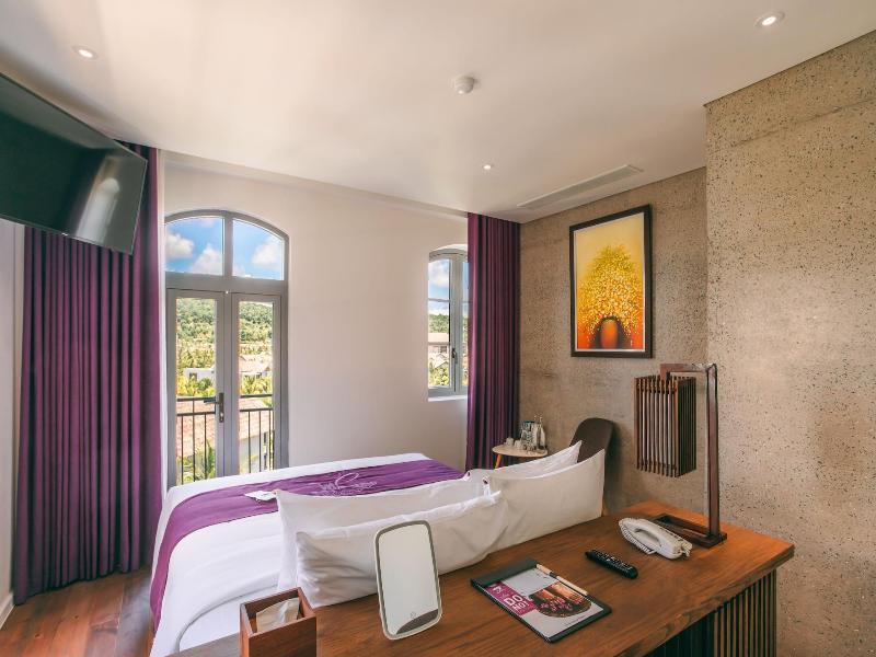 Jm Boutique Hotel image