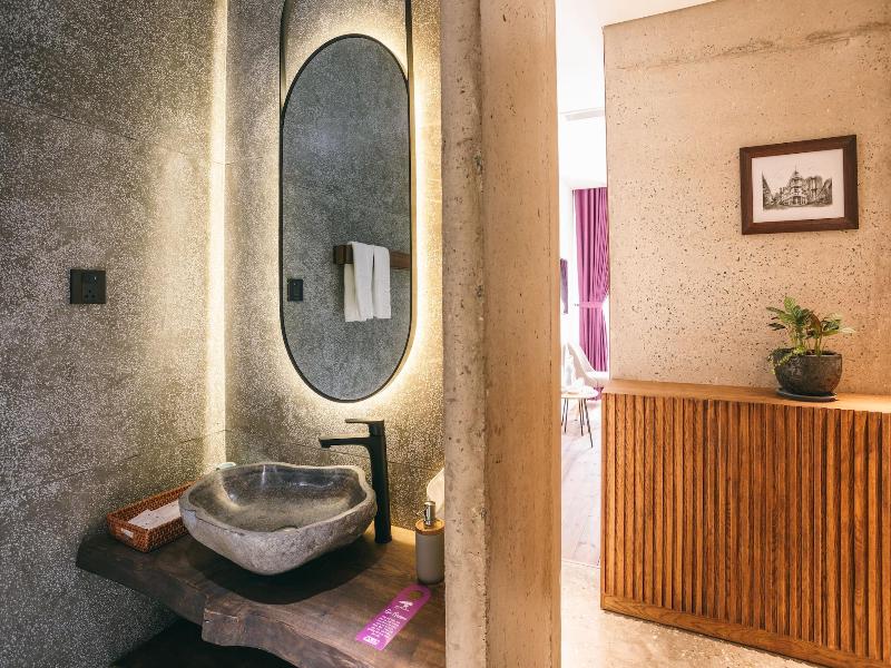Jm Boutique Hotel image