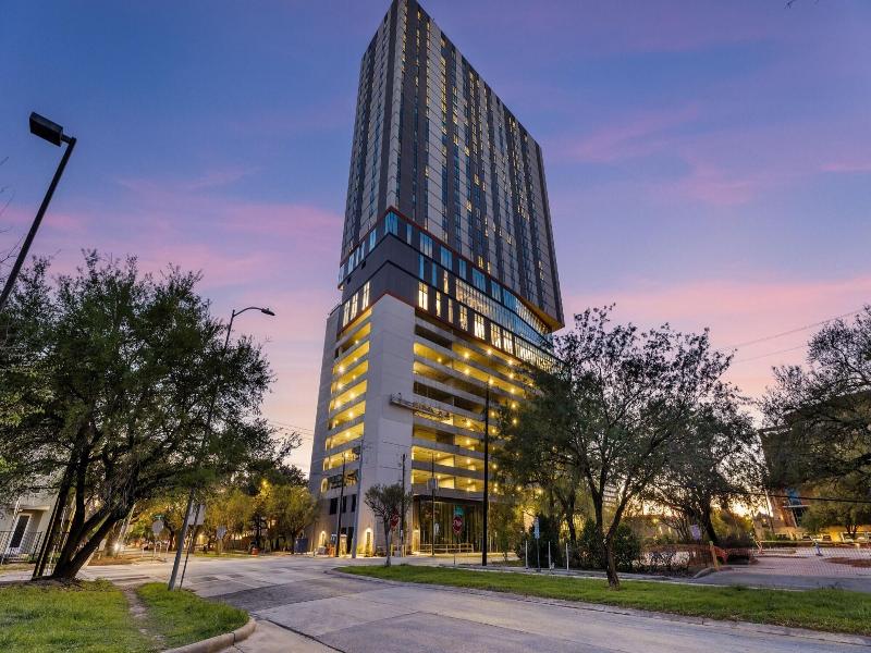 Sentral Forme Houston image