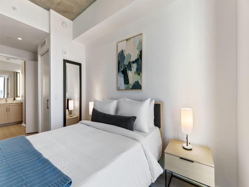 Sentral Forme Houston image