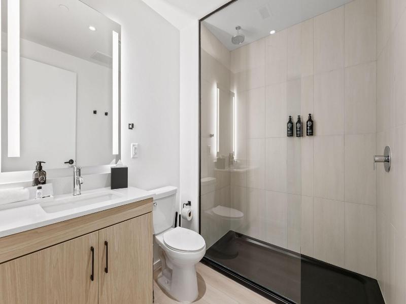 Sentral Forme Houston image