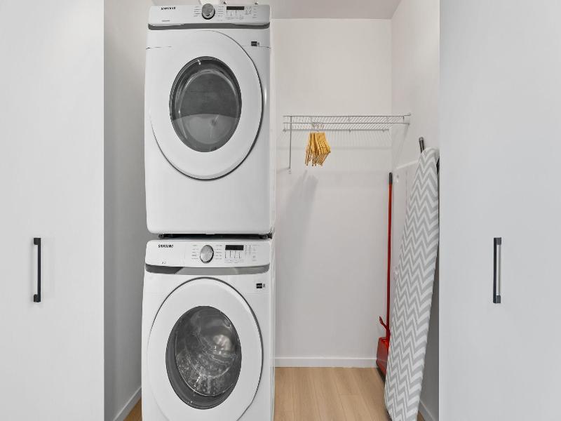 Sentral Forme Houston image
