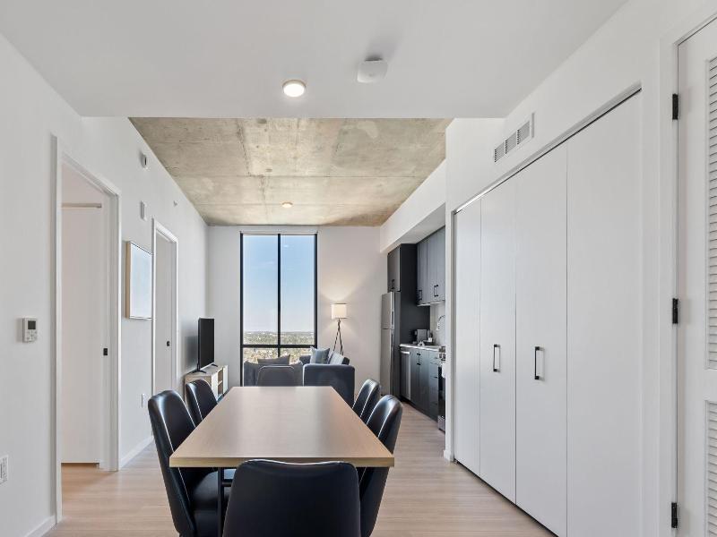 Sentral Forme Houston image