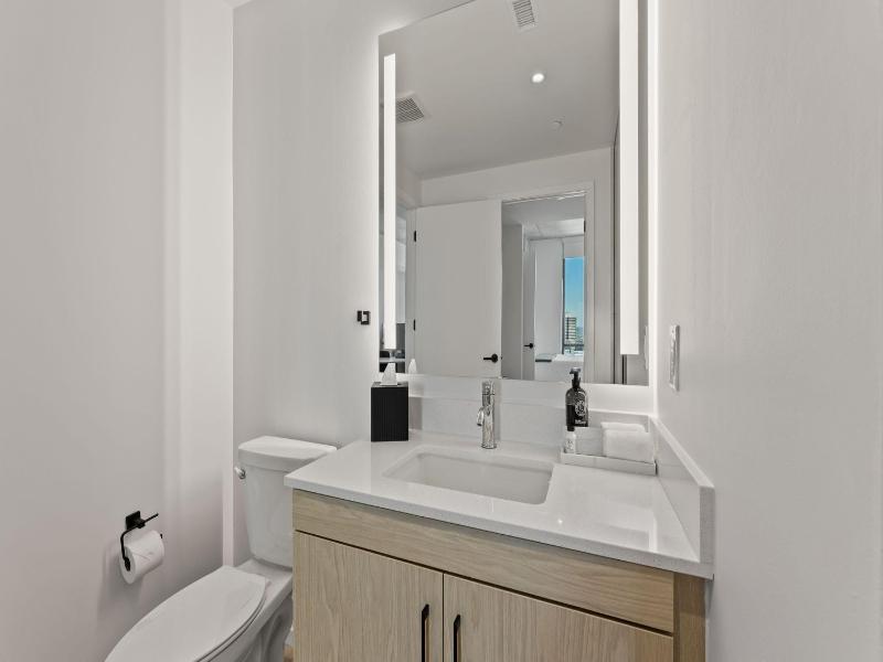 Sentral Forme Houston image