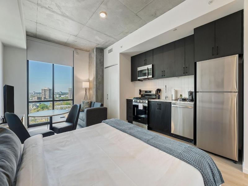 Sentral Forme Houston image