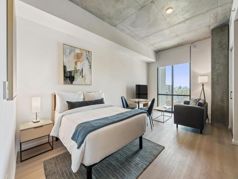 Sentral Forme Houston image