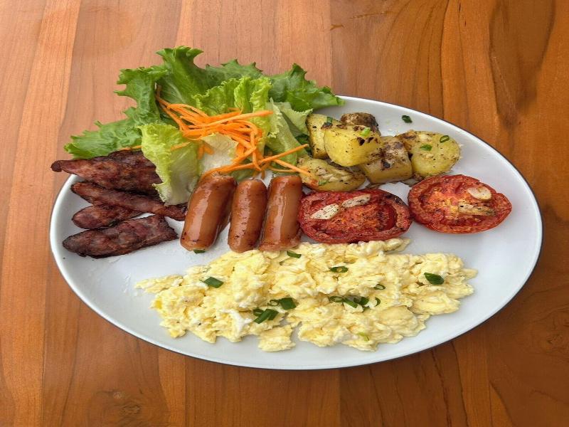 De Hom Hotel Mae Hong Son image