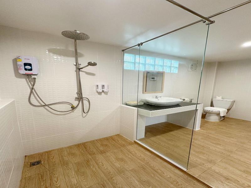 De Hom Hotel Mae Hong Son image