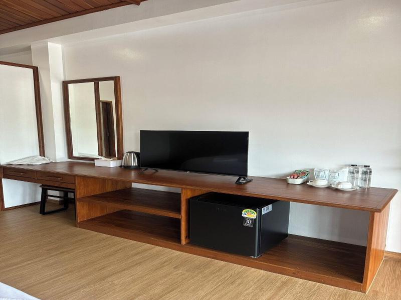 De Hom Hotel Mae Hong Son image