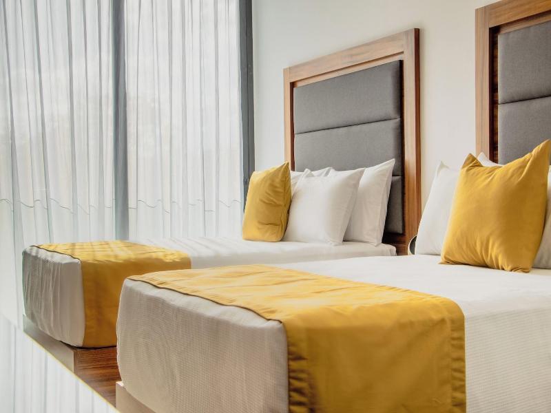 Zenyt Hotel Boutique image