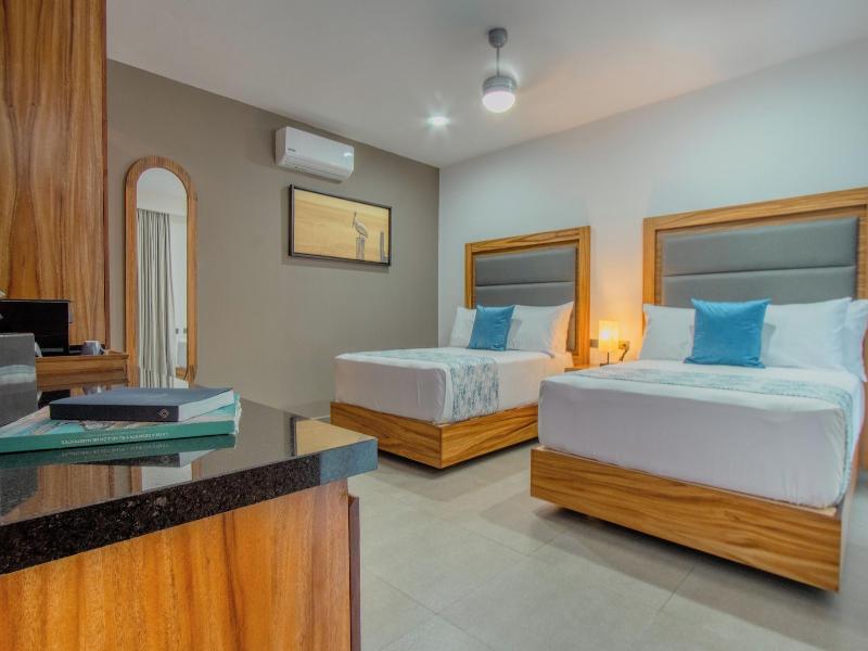 Zenyt Hotel Boutique image