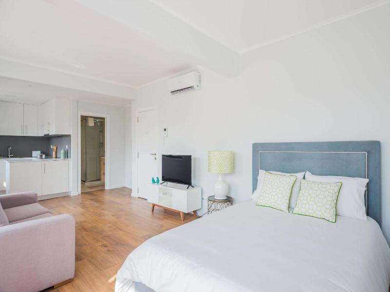 137 Lux Residence image