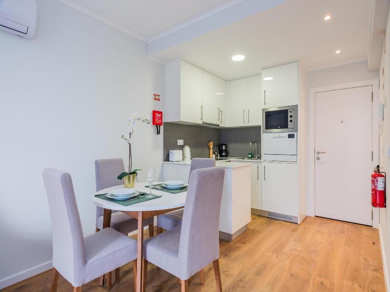 137 Lux Residence image