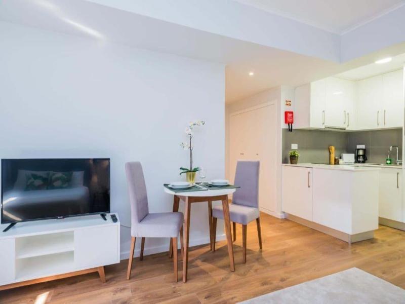 137 Lux Residence image