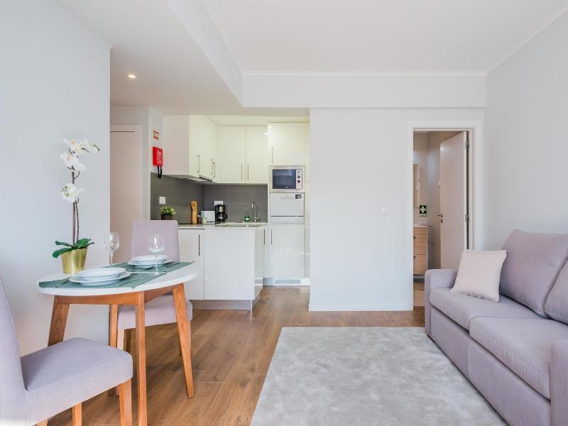 137 Lux Residence image