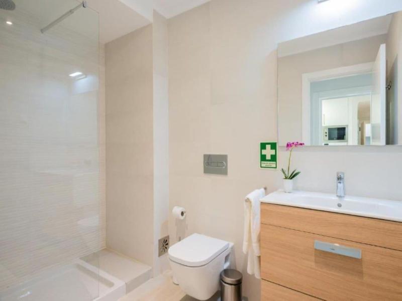 137 Lux Residence image