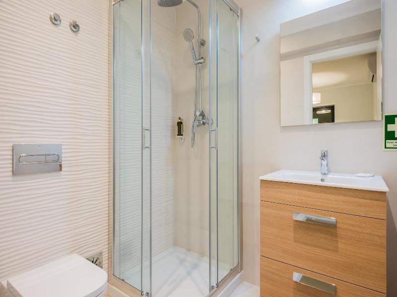 137 Lux Residence image
