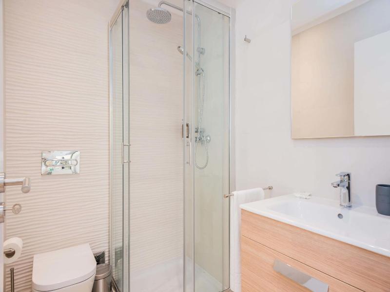 137 Lux Residence image