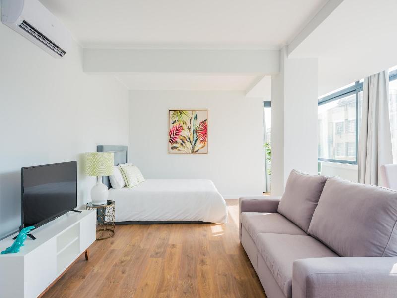 137 Lux Residence image